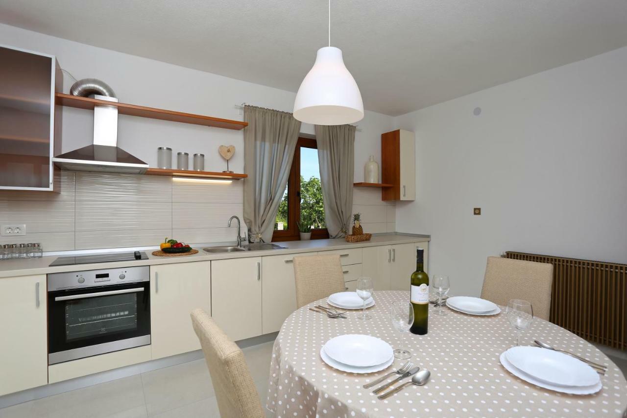 House Pauline Apartment Labin  Bagian luar foto